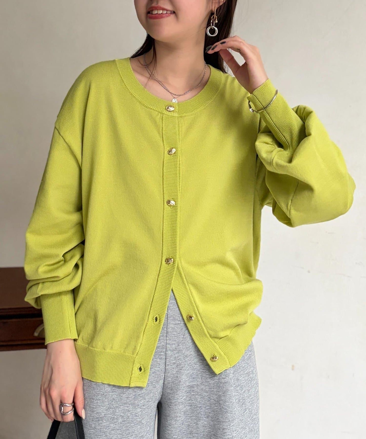 微光金色紐釦針織開衫