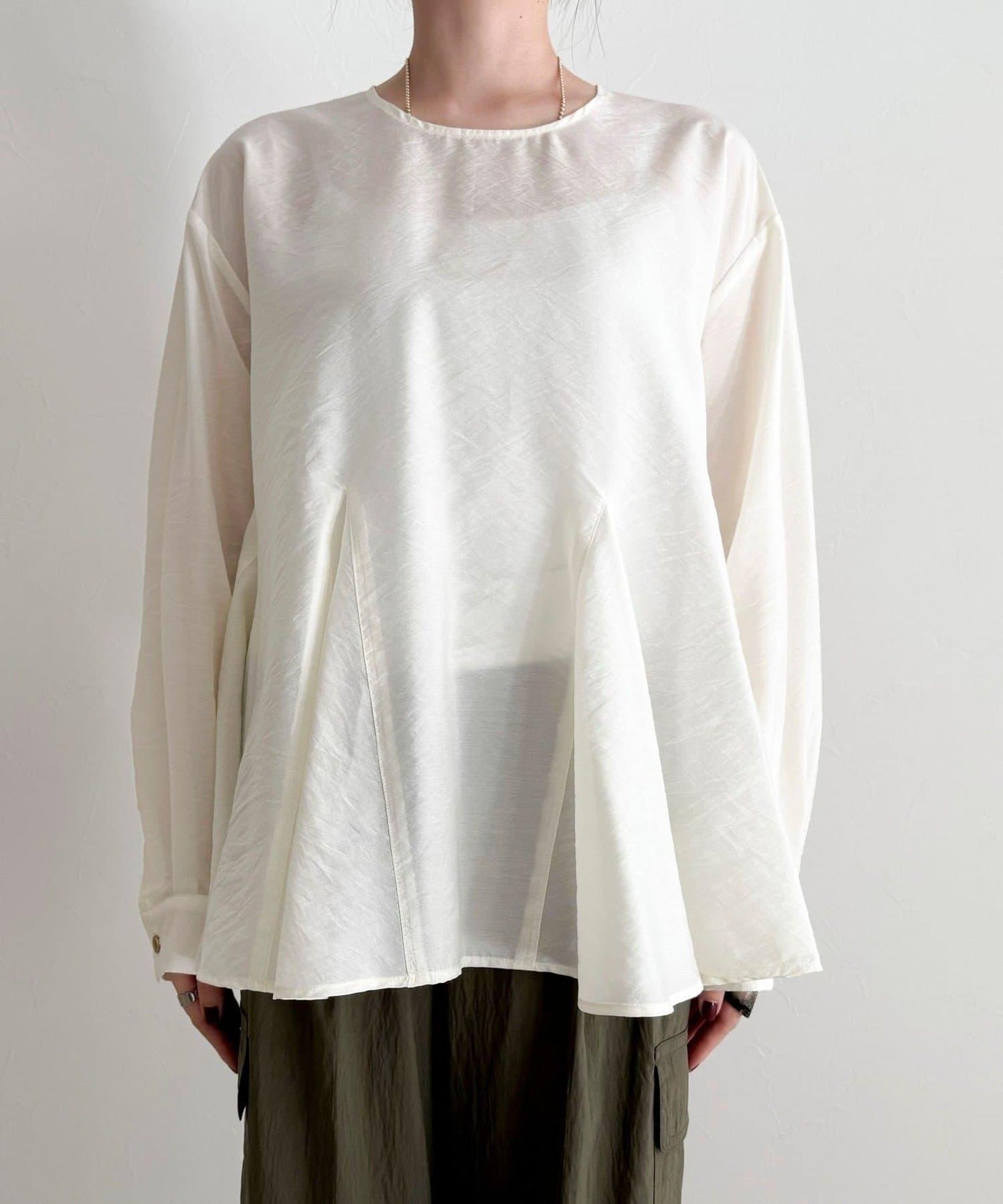 薄紗蓬鬆廓形荷葉擺襯衫