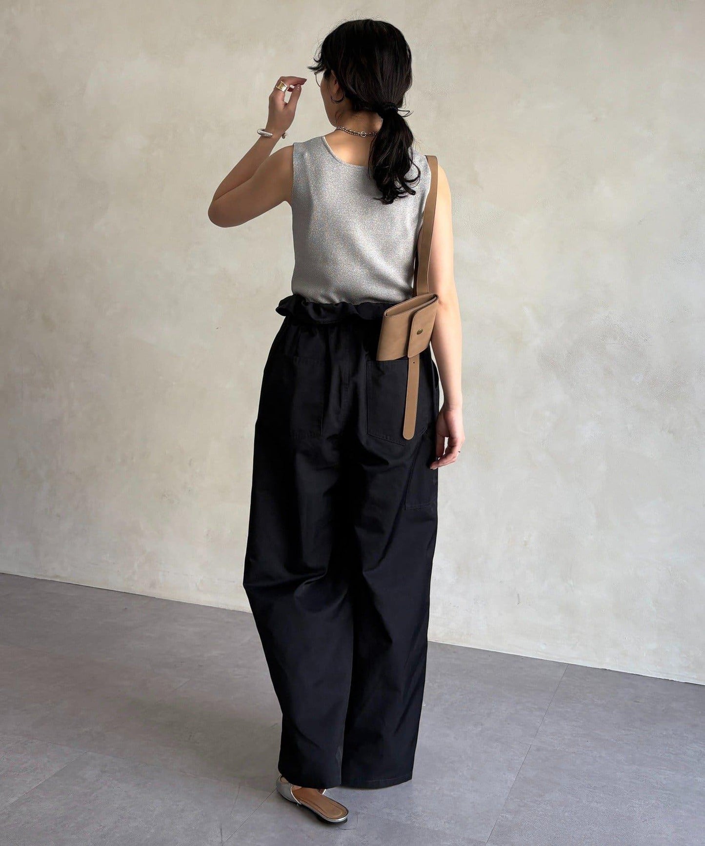 前後兩穿亮絲針織吊帶背心