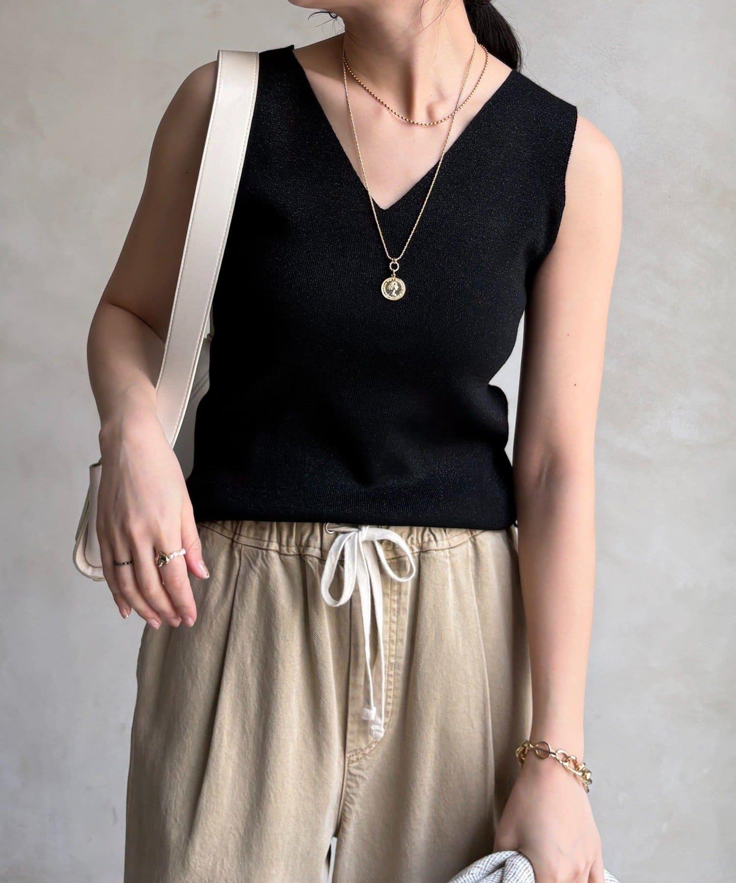 前後兩穿亮絲針織吊帶背心