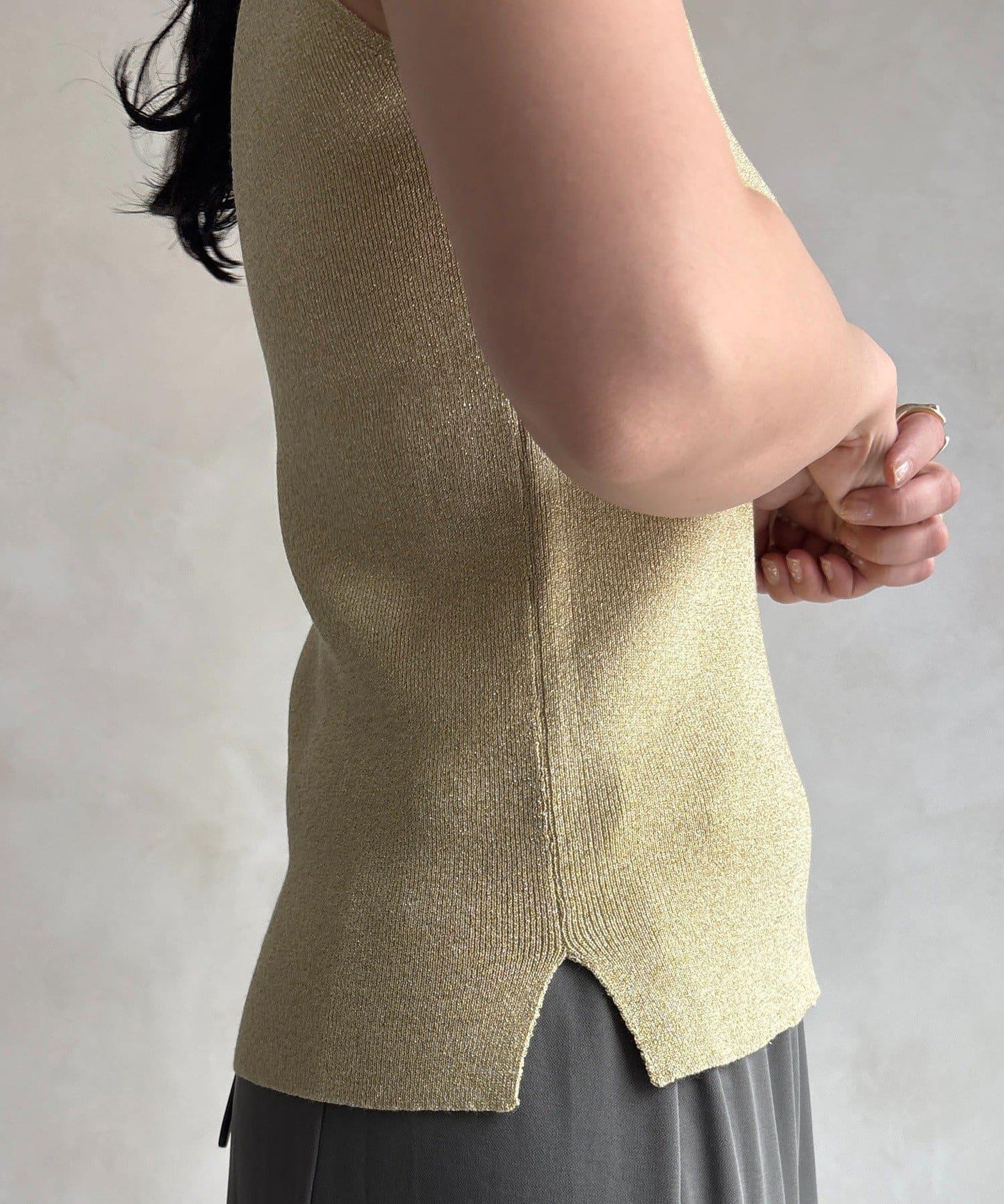 前後兩穿亮絲針織吊帶背心
