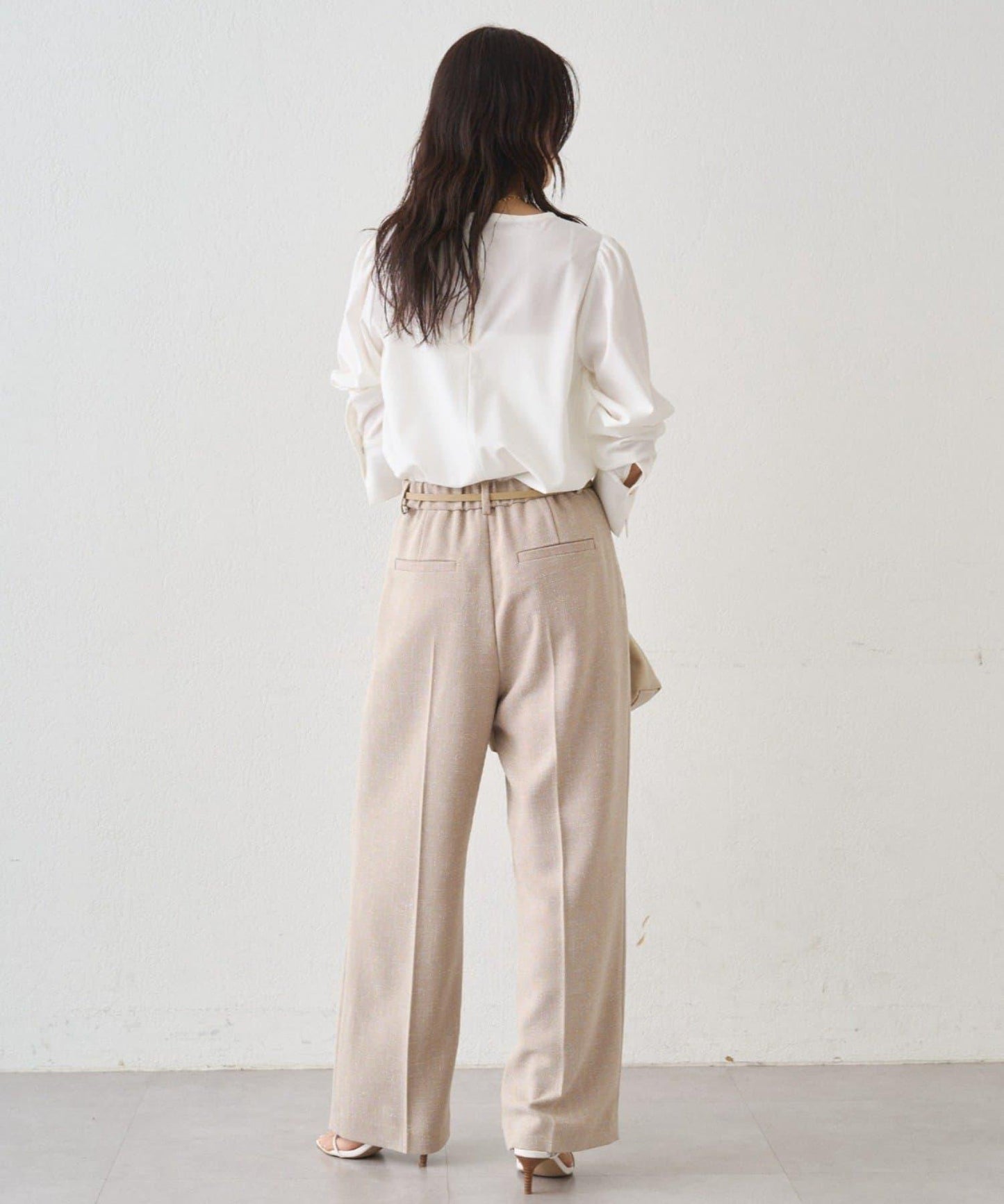 Atelier N5/アトリエヌメロサンク 泡泡袖圓領襯衫