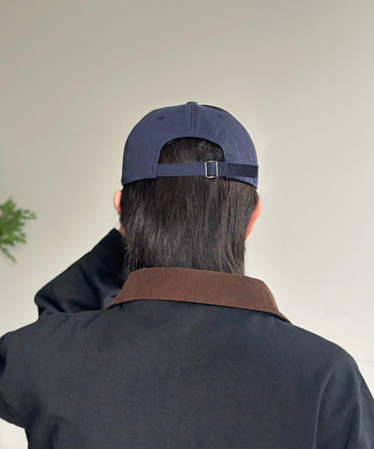 撞色 logo 棒球帽