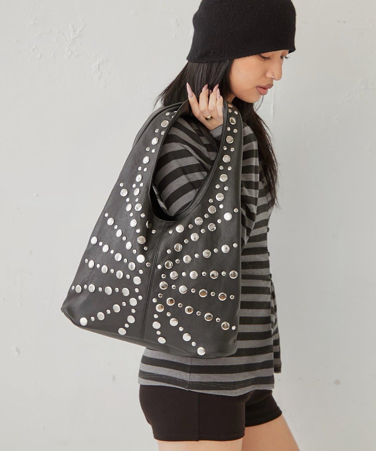 RADIAL DOT PATTERN BAG