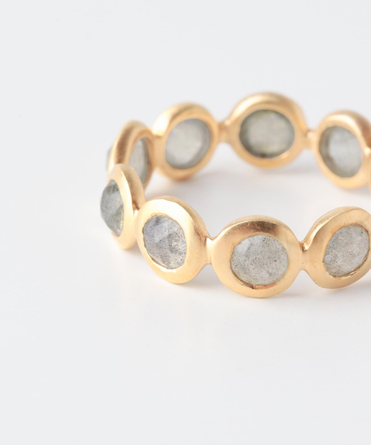 圓形寶石設計 永恆戒指