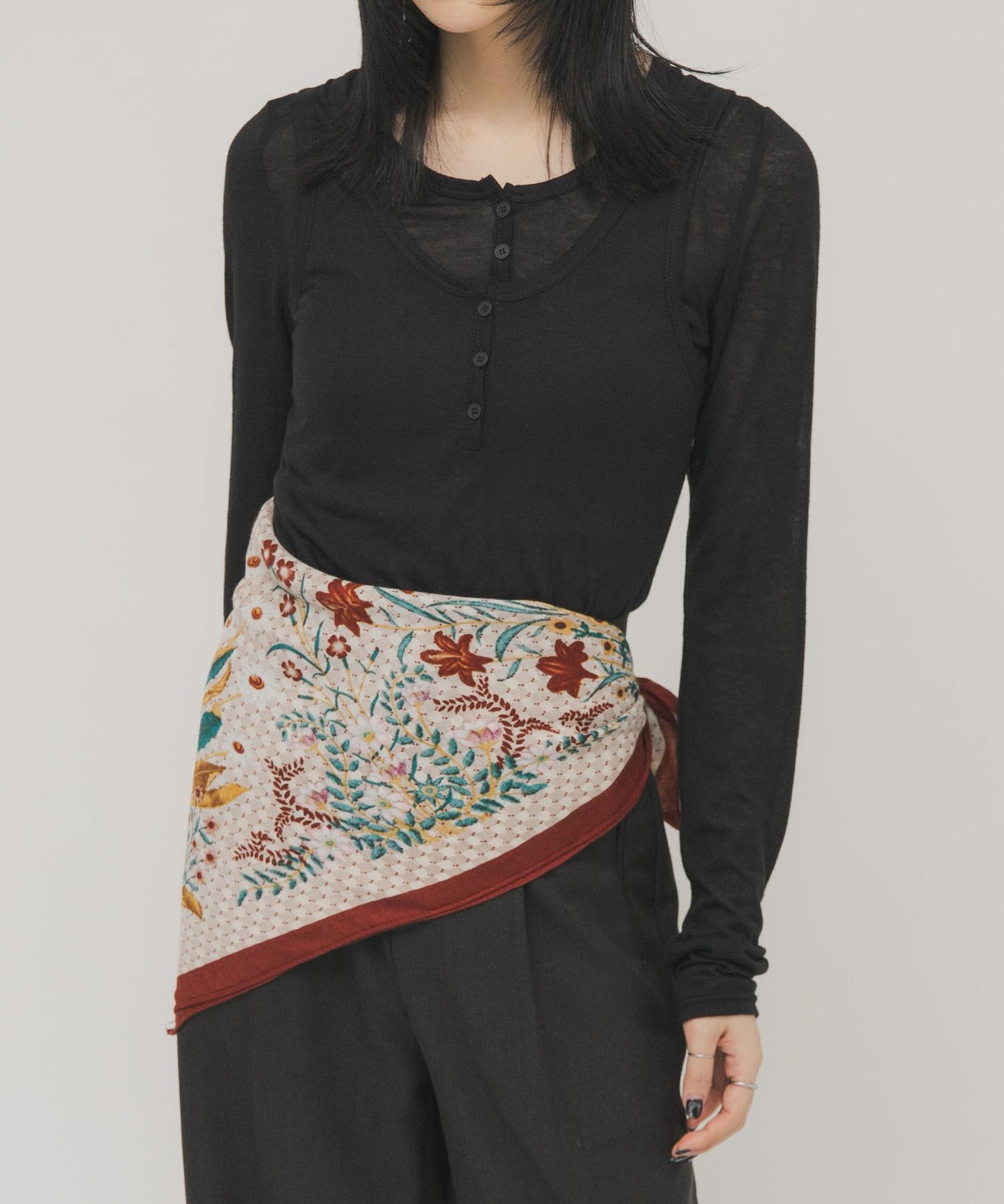 復古花卉圖案絲巾