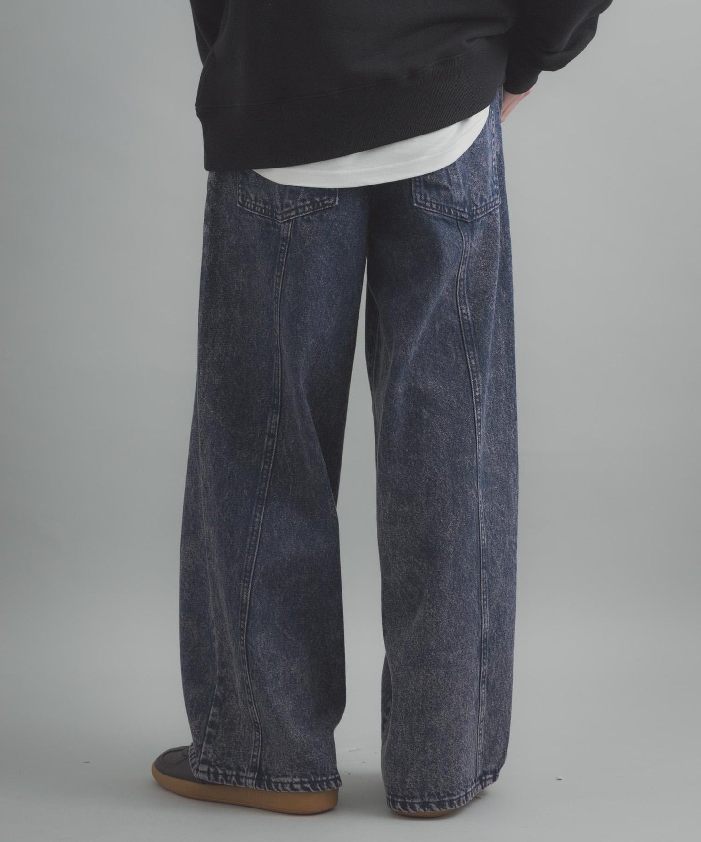 水洗做舊寬鬆闊腿牛仔褲