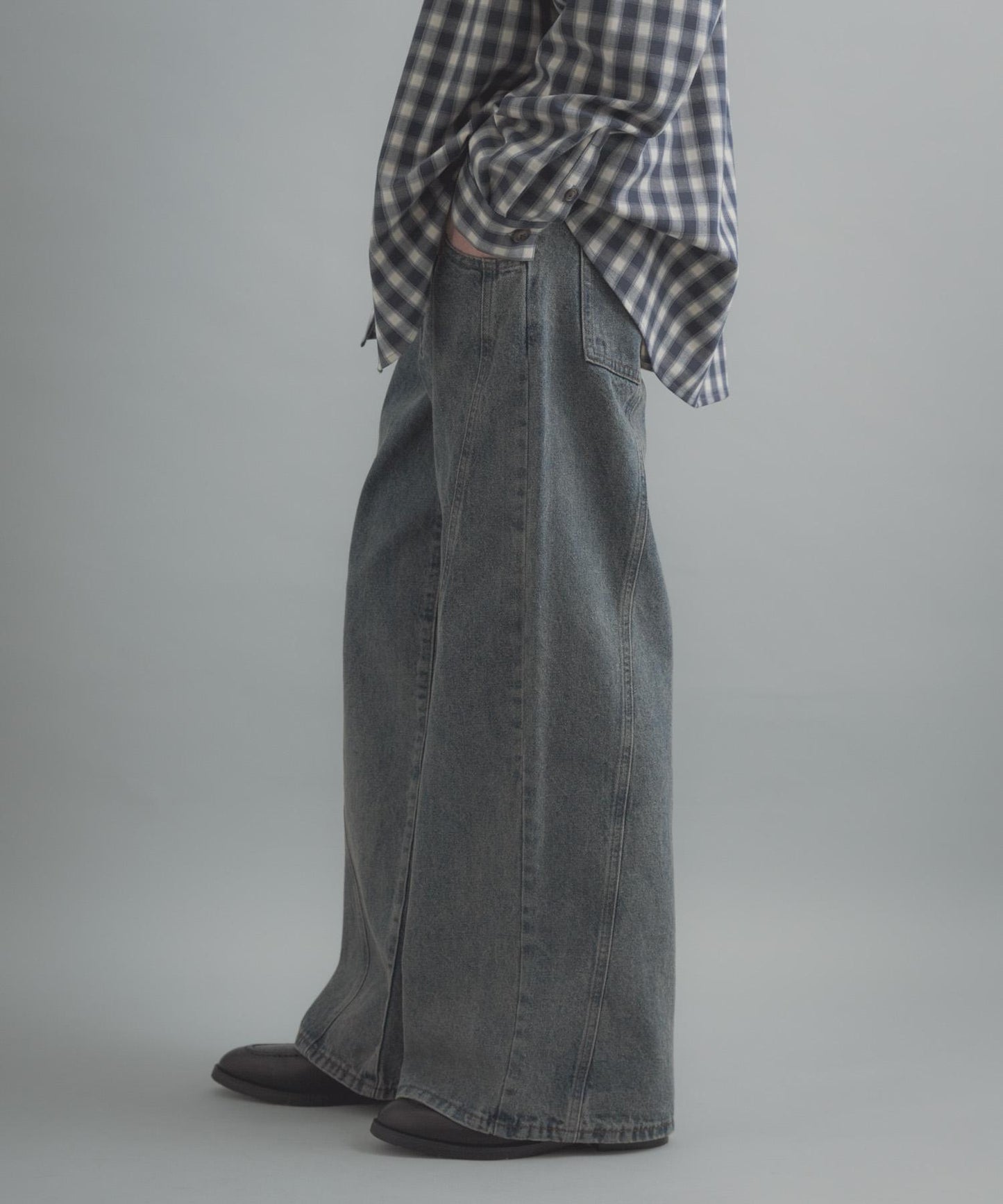 水洗做舊寬鬆闊腿牛仔褲