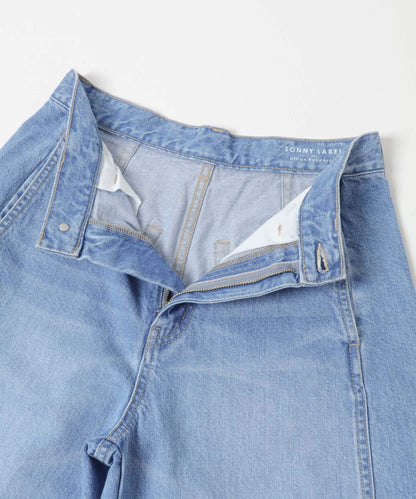 接縫設計 彎刀版型 牛仔褲