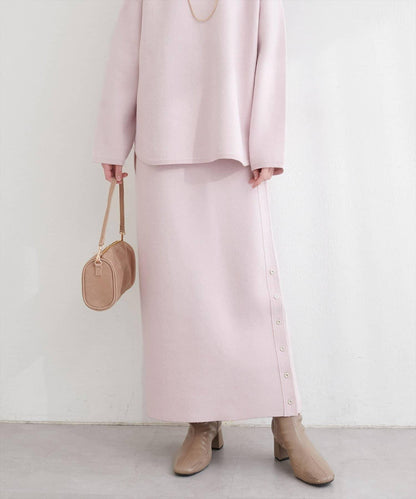 サイド釦スリットタイトニットスカート