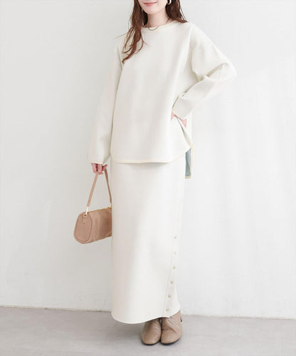 サイド釦スリットタイトニットスカート