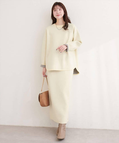 サイド釦スリットタイトニットスカート