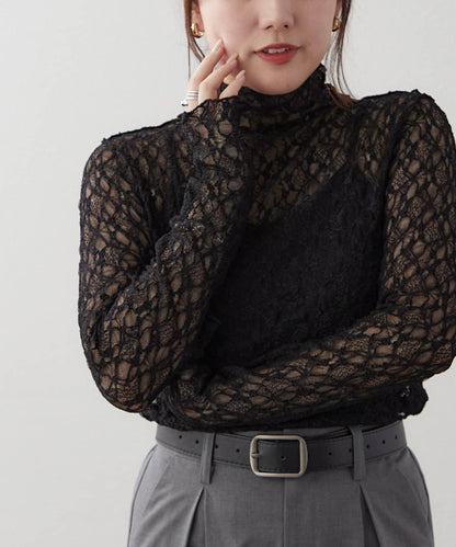 伸縮性バツグン!レースボトルネックプルオーバー
