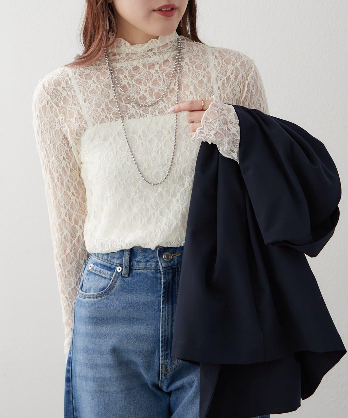 伸縮性バツグン!レースボトルネックプルオーバー