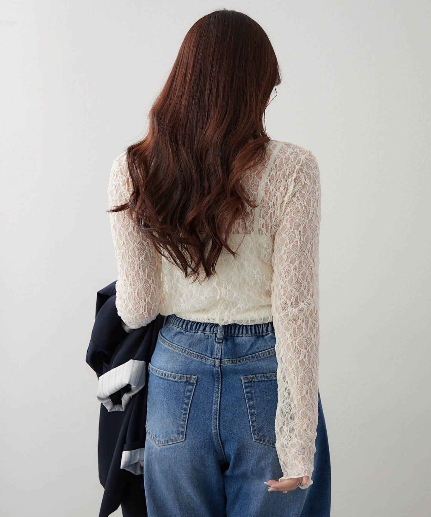 伸縮性バツグン!レースボトルネックプルオーバー