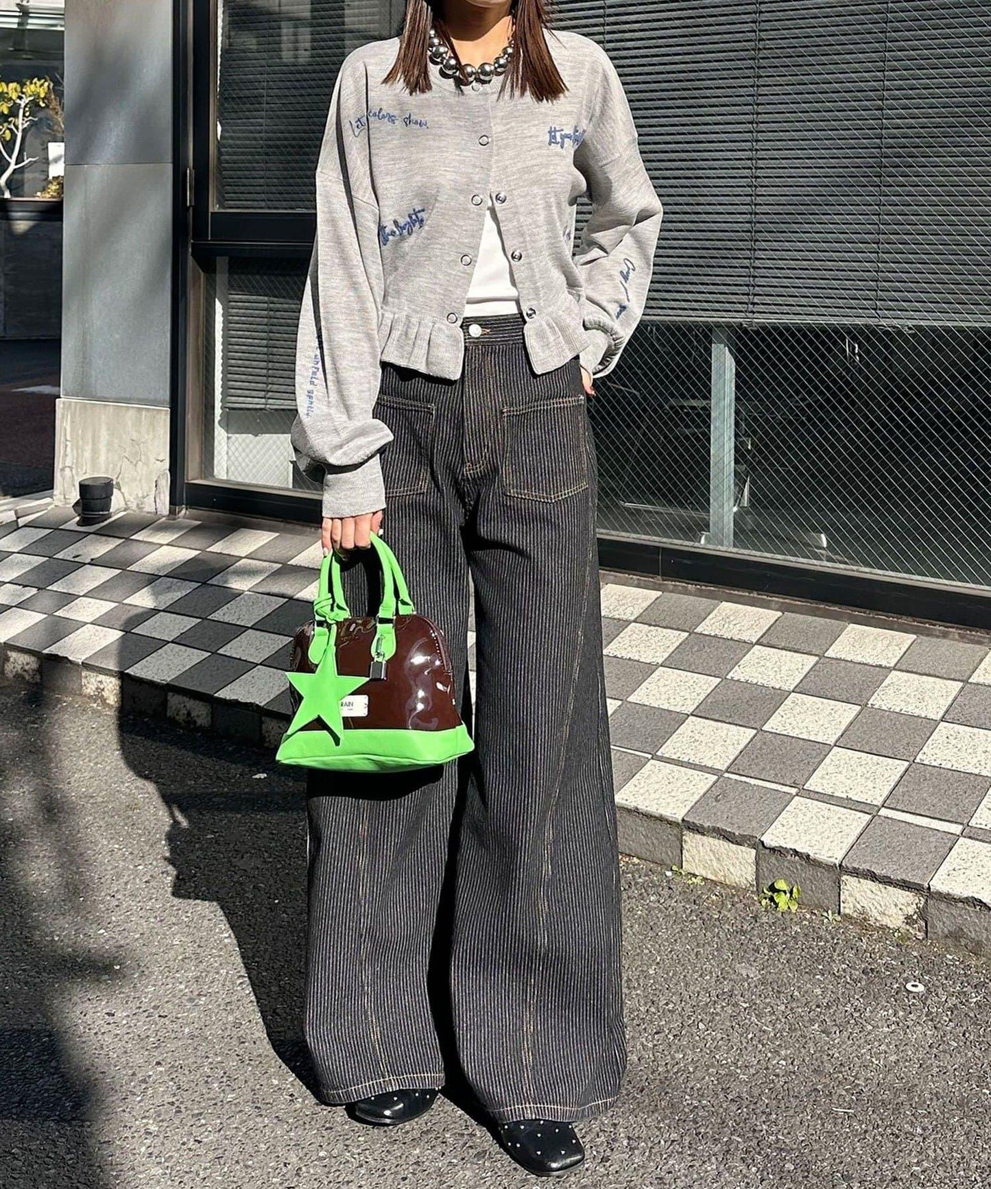 メッセージ刺繡ロゴフリルニットカーディガン