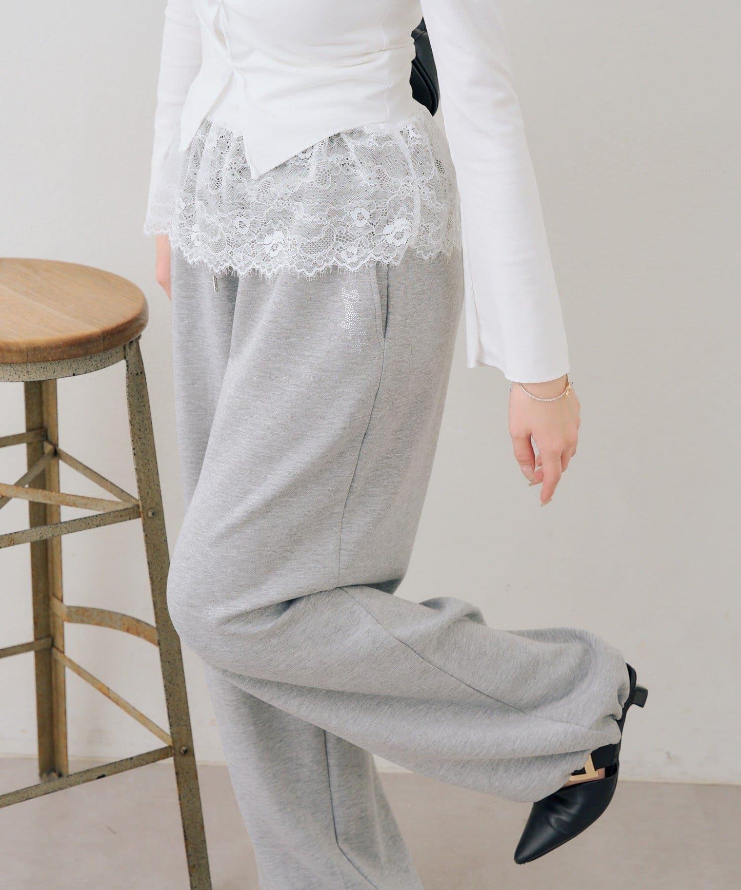 【set upで楽しめる】ロゴキラリダンボールスウェットパンツ