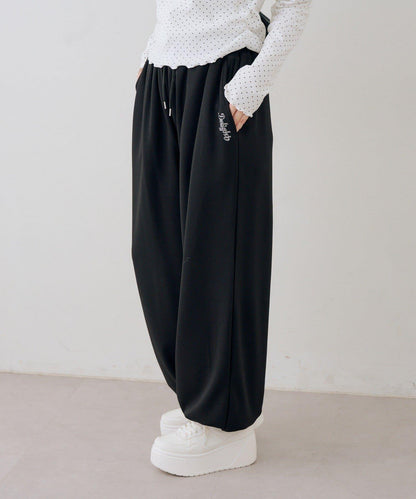 【set upで楽しめる】ロゴキラリダンボールスウェットパンツ