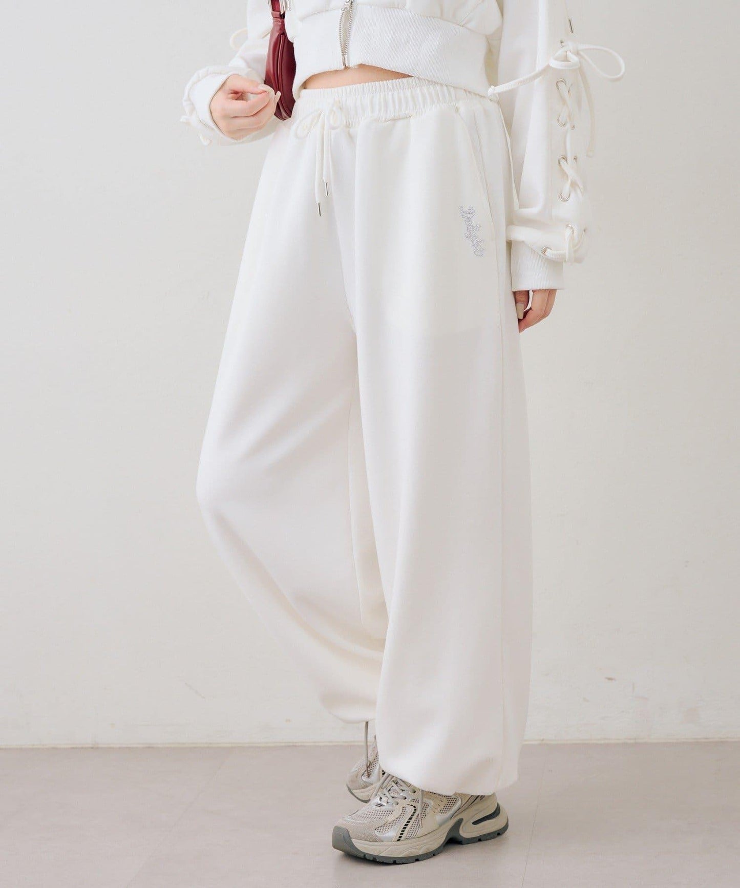 【set upで楽しめる】ロゴキラリダンボールスウェットパンツ