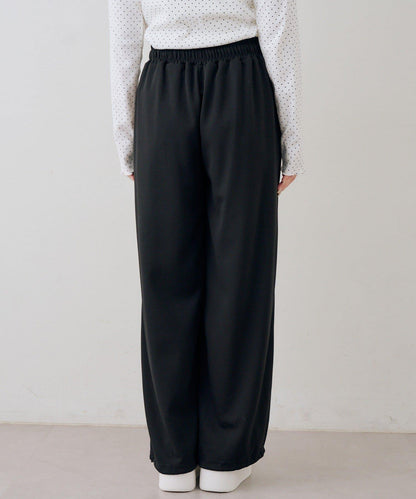 【set upで楽しめる】ロゴキラリダンボールスウェットパンツ