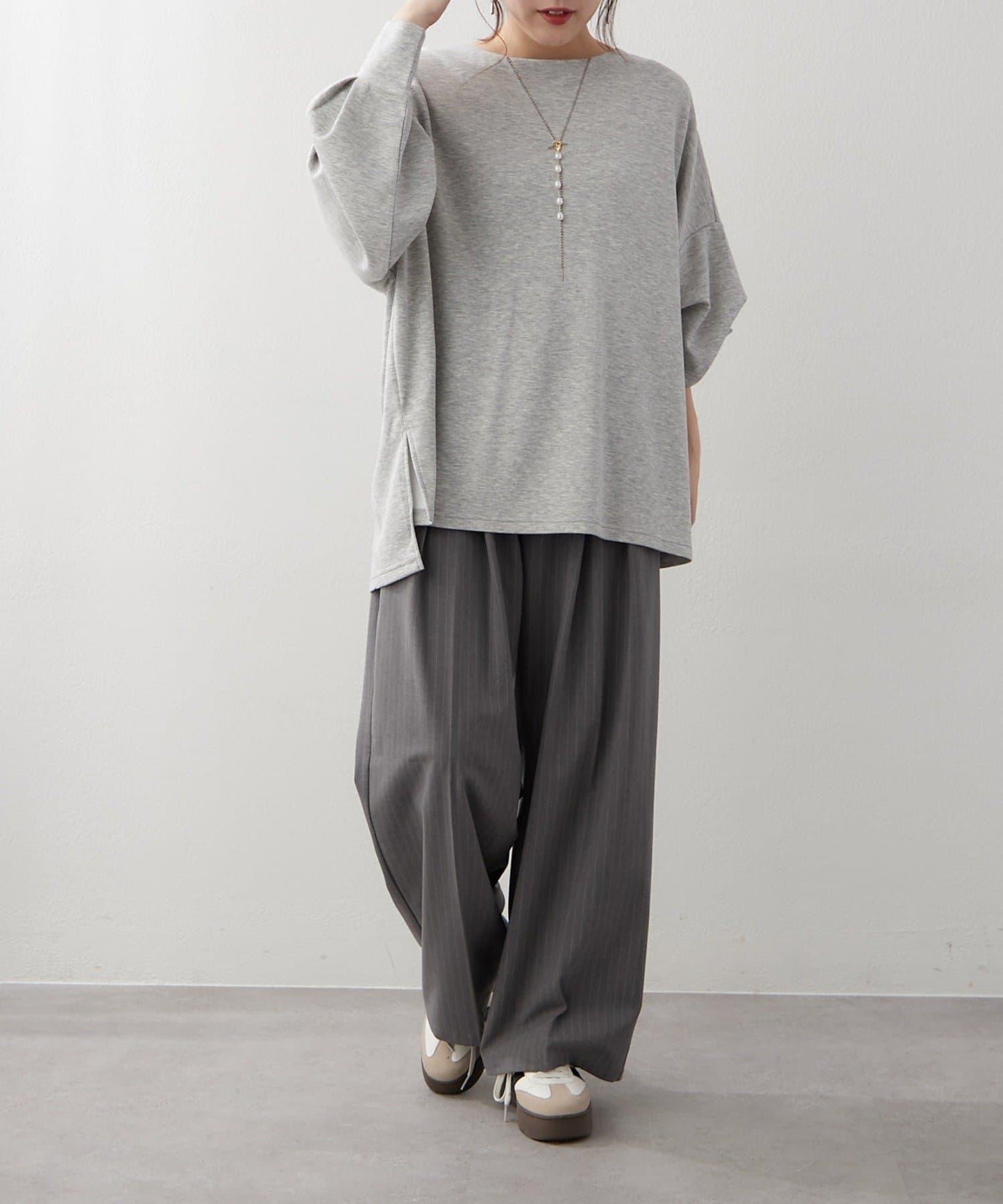 ネックレス刺繍2WAYプルオーバー