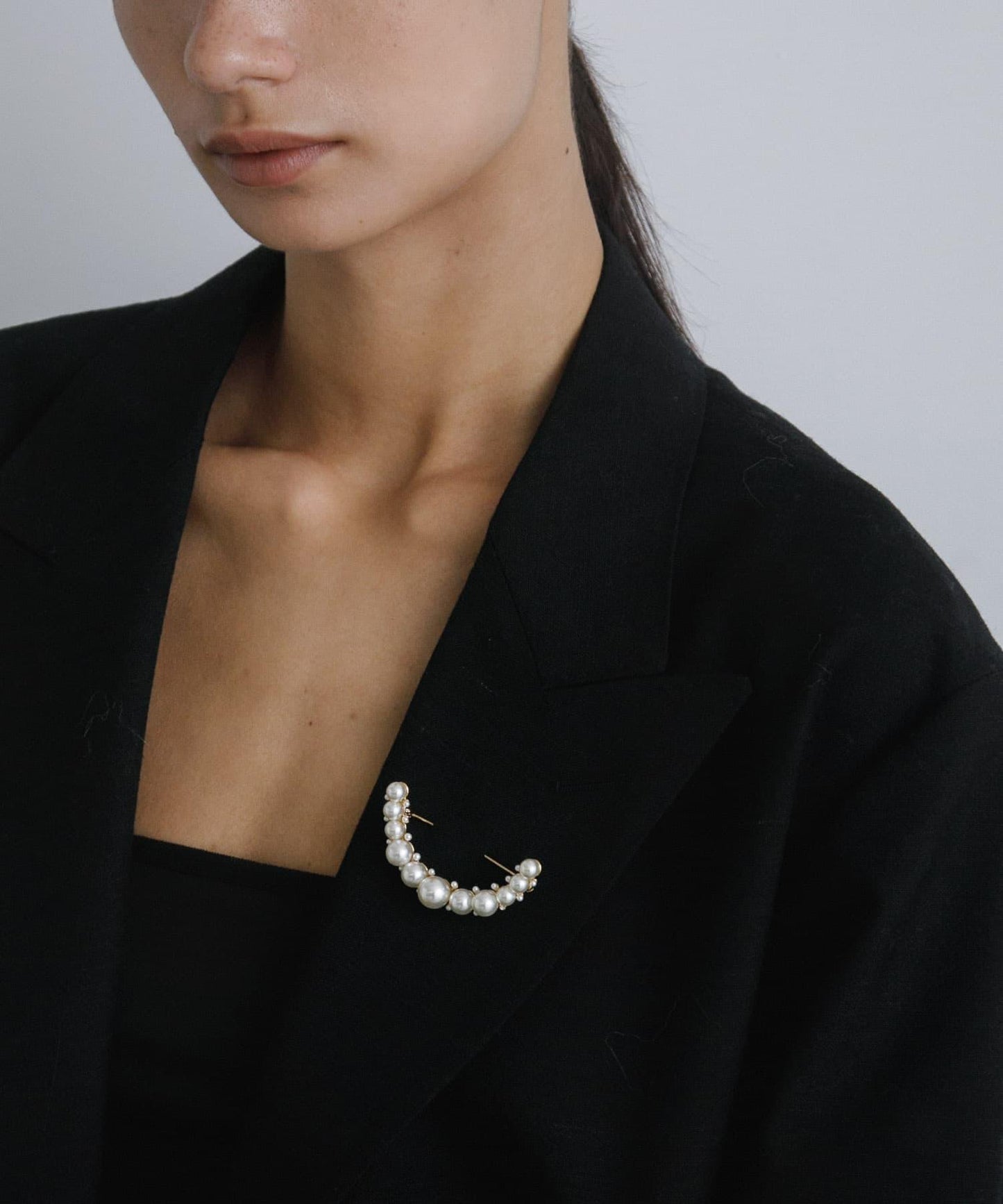 decor『デコール』 Broach curve pearl 胸針