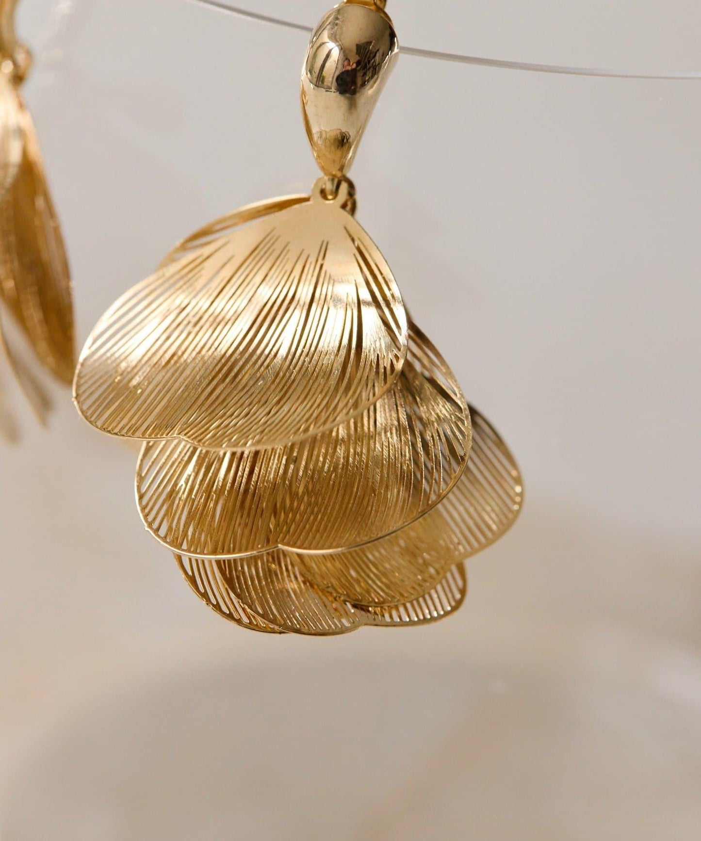 典禮風垂墜花朵耳環