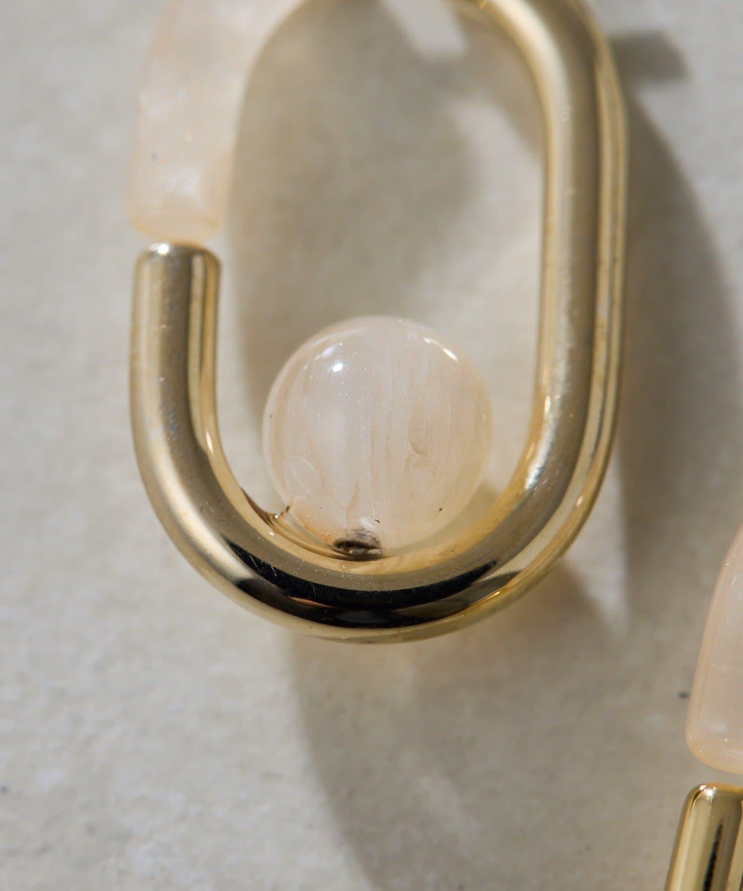 《チタンポスト》 後環設計 樹脂 耳釘