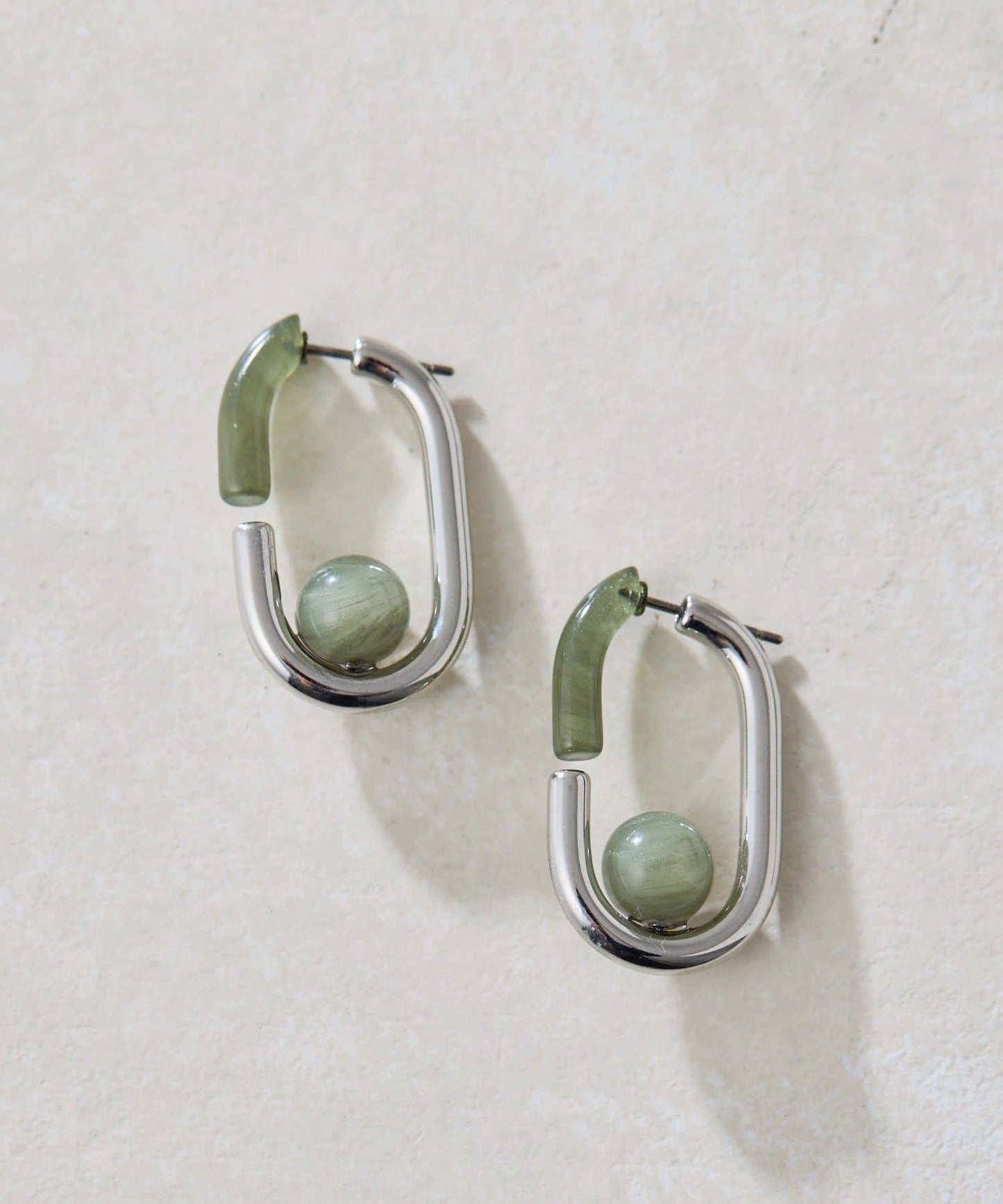 《チタンポスト》 後環設計 樹脂 耳釘