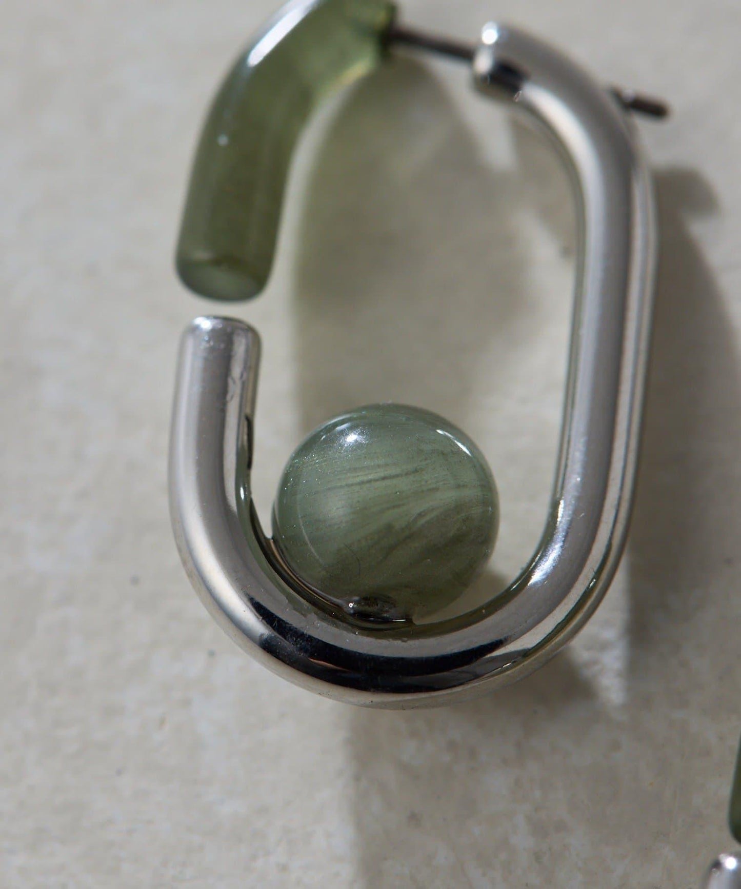 《チタンポスト》 後環設計 樹脂 耳釘