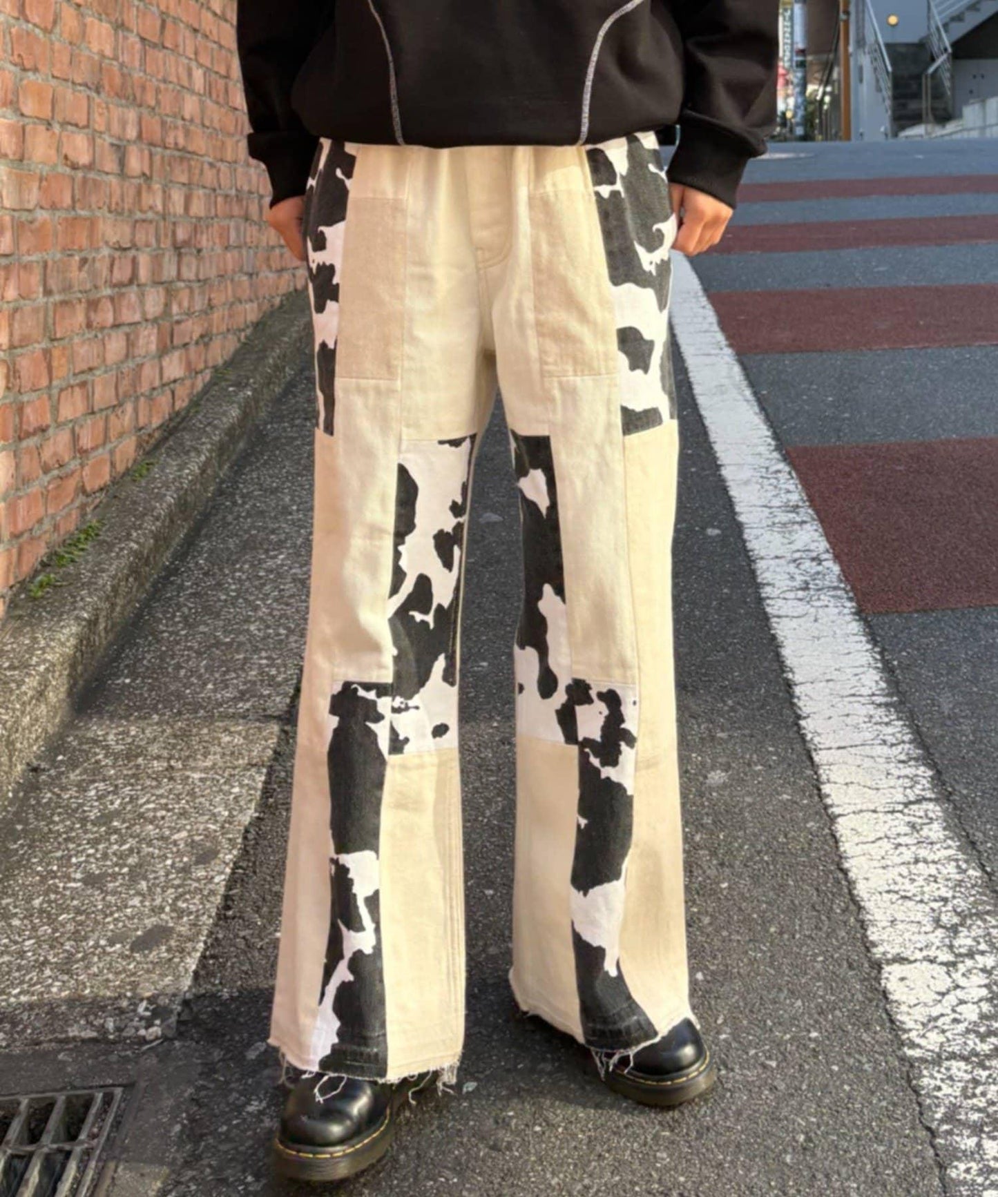 牛仔拼接喇叭褲（展示會）