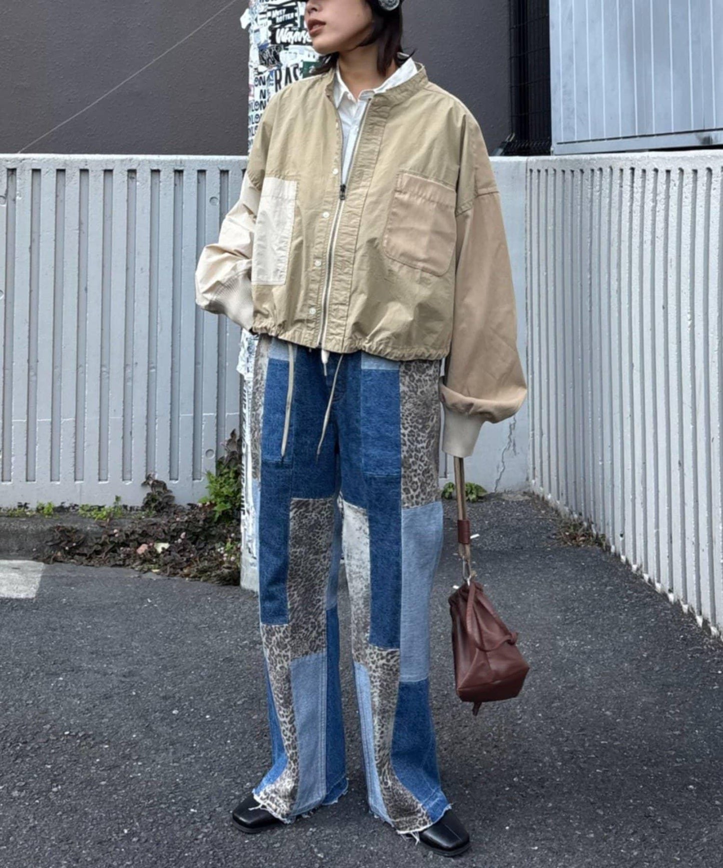 牛仔拼接喇叭褲（展示會）