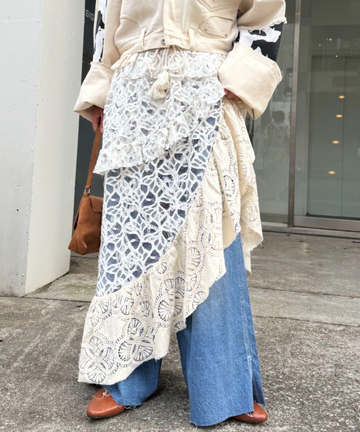 etsinta/エシンタ 26SS展示會款 蕾絲不對稱半身裙 INDIA