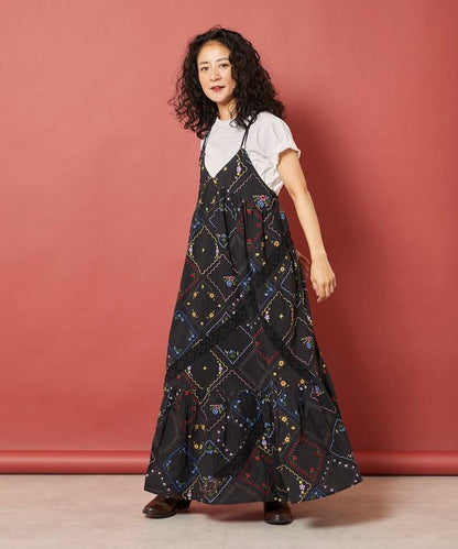花朵手帕刺繡 吊帶 連衣裙