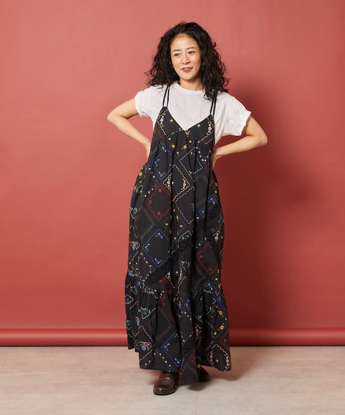 花朵手帕刺繡 吊帶 連衣裙