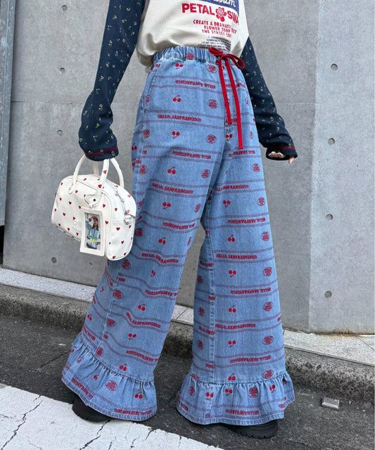 HELLO.SANFRANCISCO/ハローサンフランシスコ 褲腳荷葉邊滿版刺繡寬鬆牛仔褲