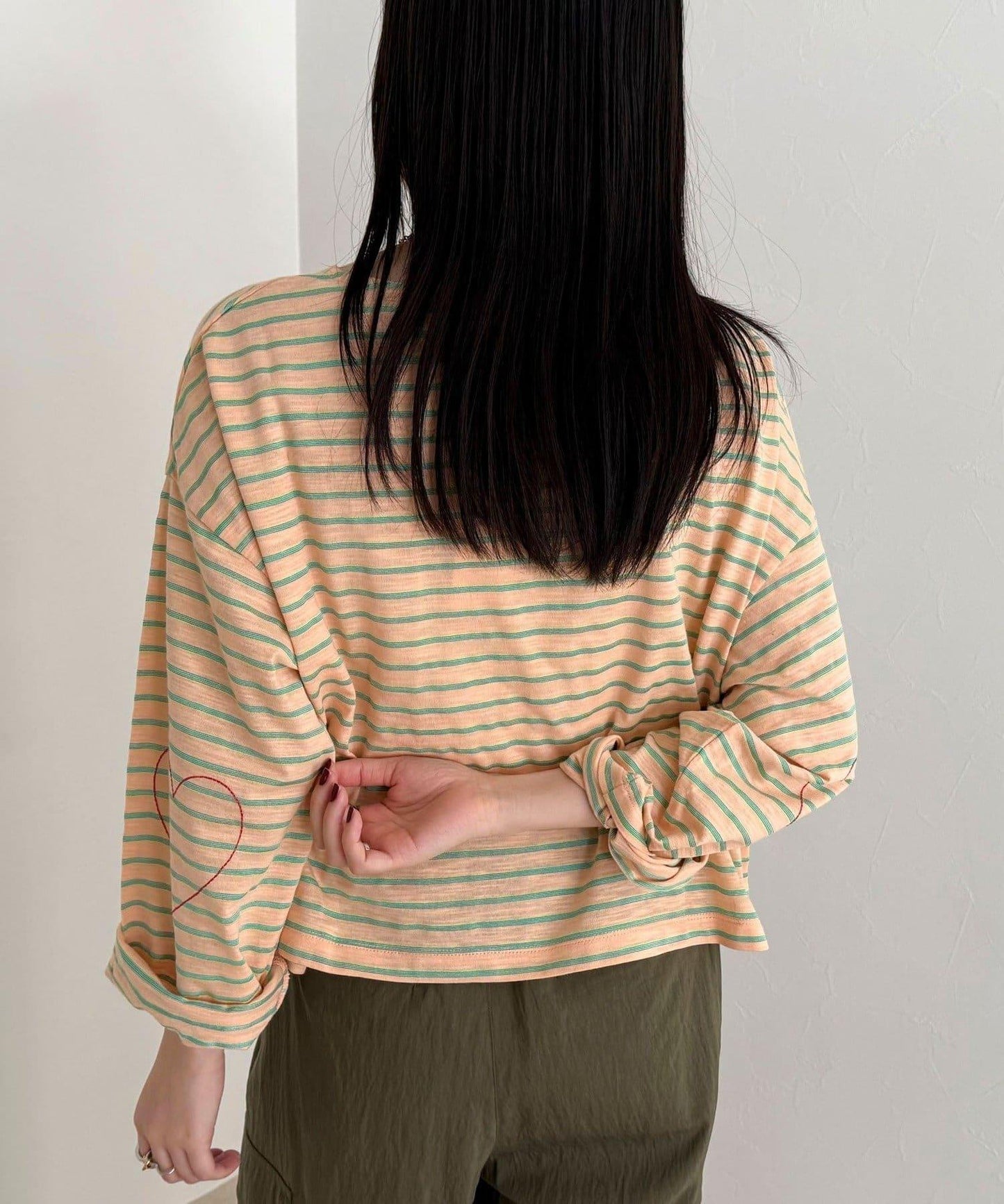 條紋心形刺繡寬鬆長袖T恤（新款）