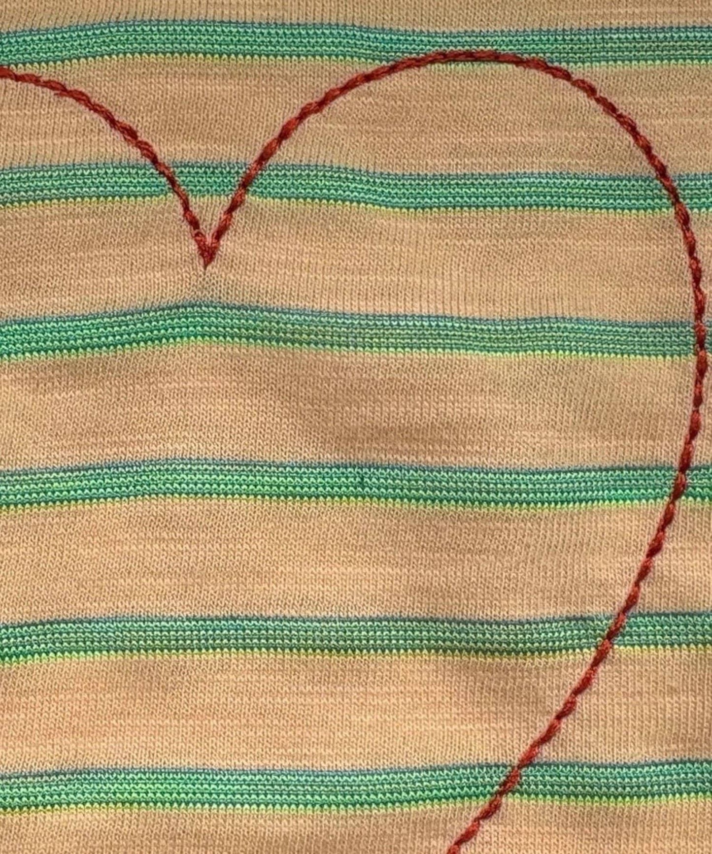 條紋心形刺繡寬鬆長袖T恤（新款）