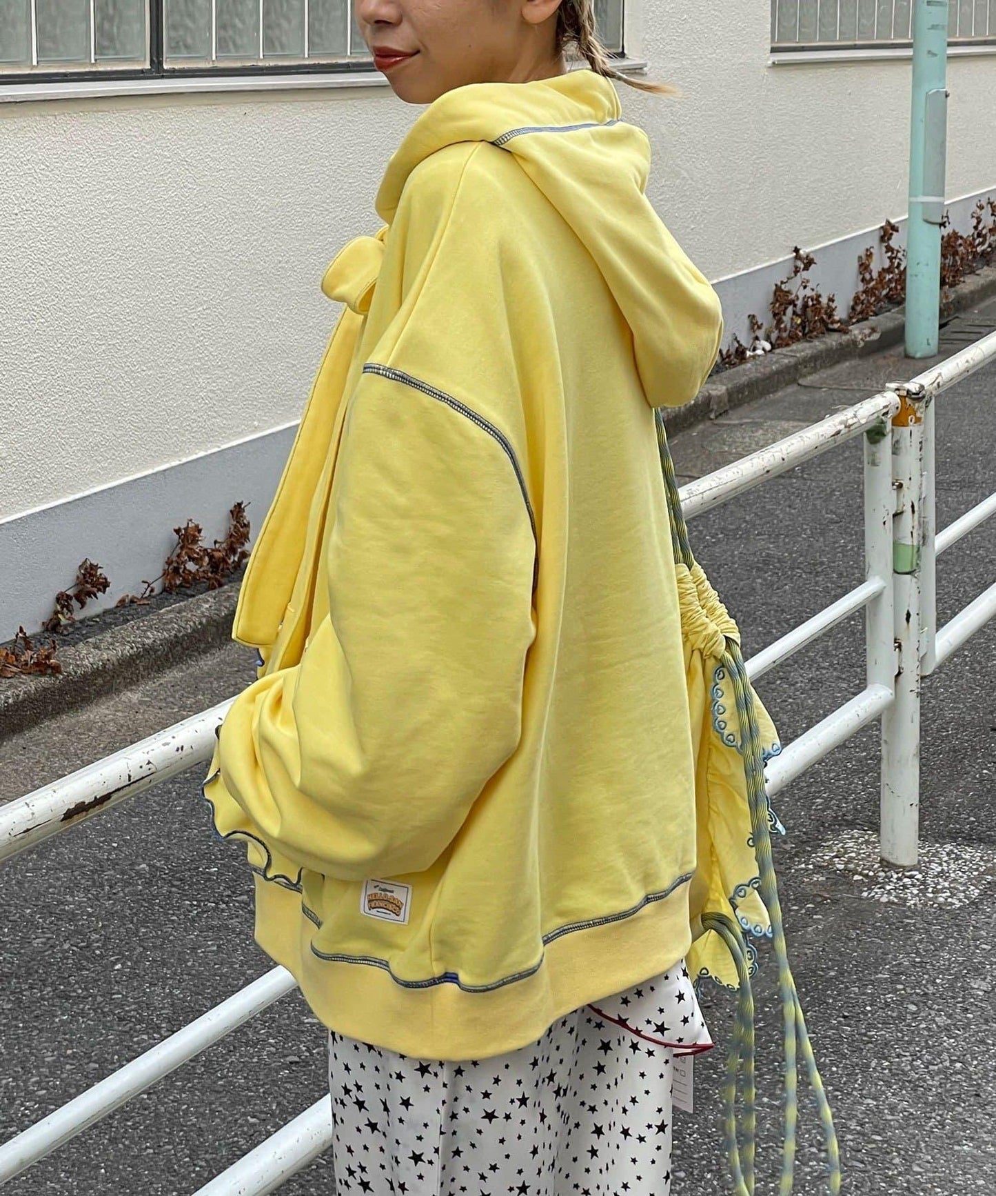 HELLO.SANFRANCISCO ハローサンフランシスコ 大蝴蝶結毛圈連帽衛衣