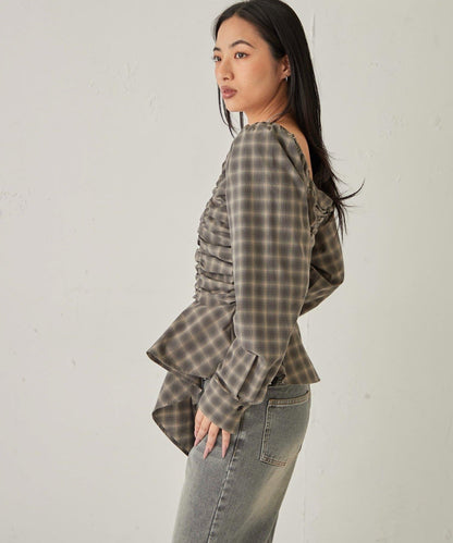 不對稱下襬 抽褶 一字肩 ASYM HEM GATHER OFF-SHOULDER BLOUSE 上衣