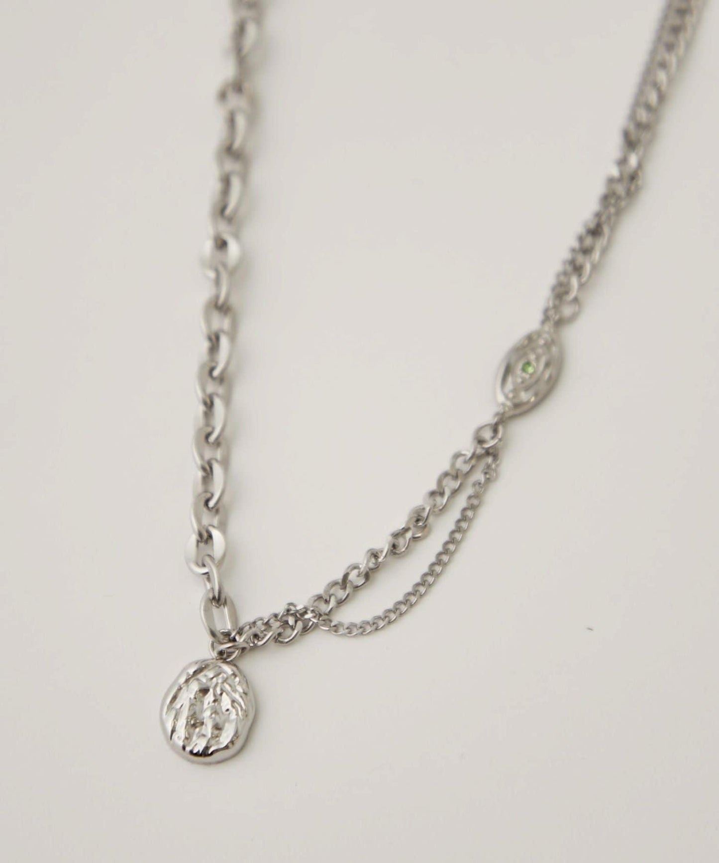 MIXED CHAIN PLATE NECKLACE