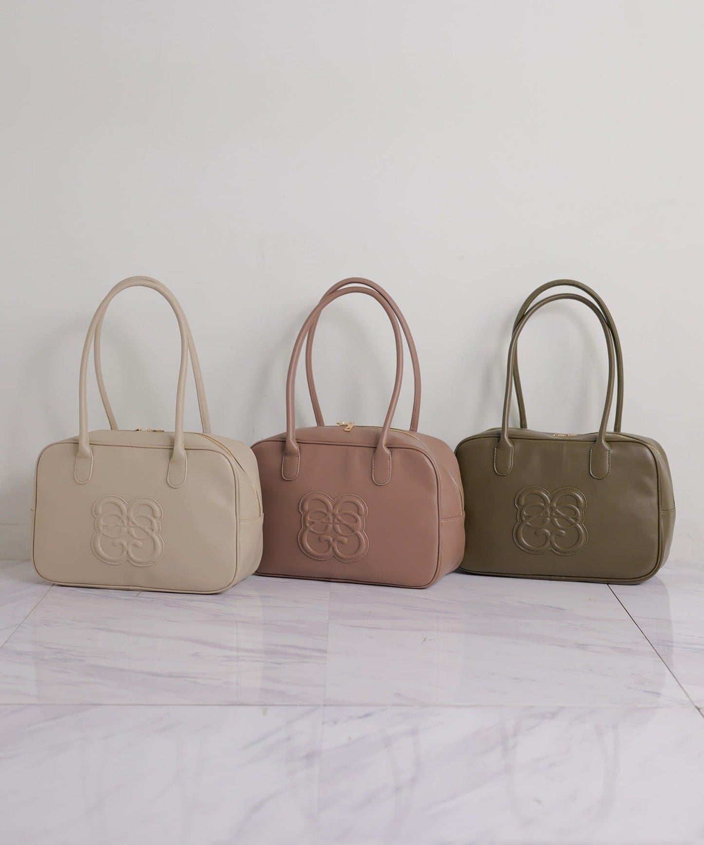Carry-on 壓紋Logo 包