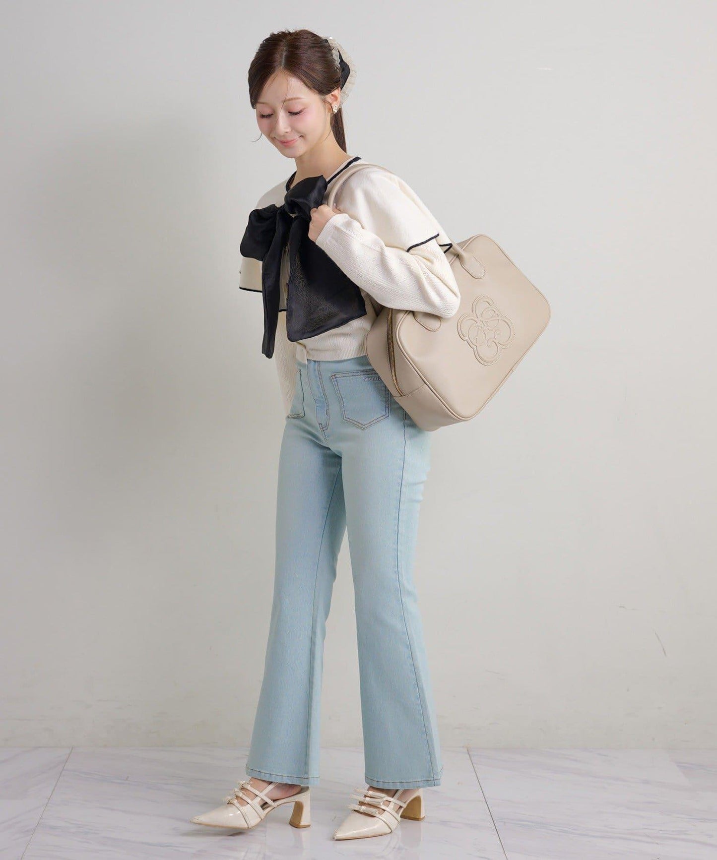 Carry-on 壓紋Logo 包