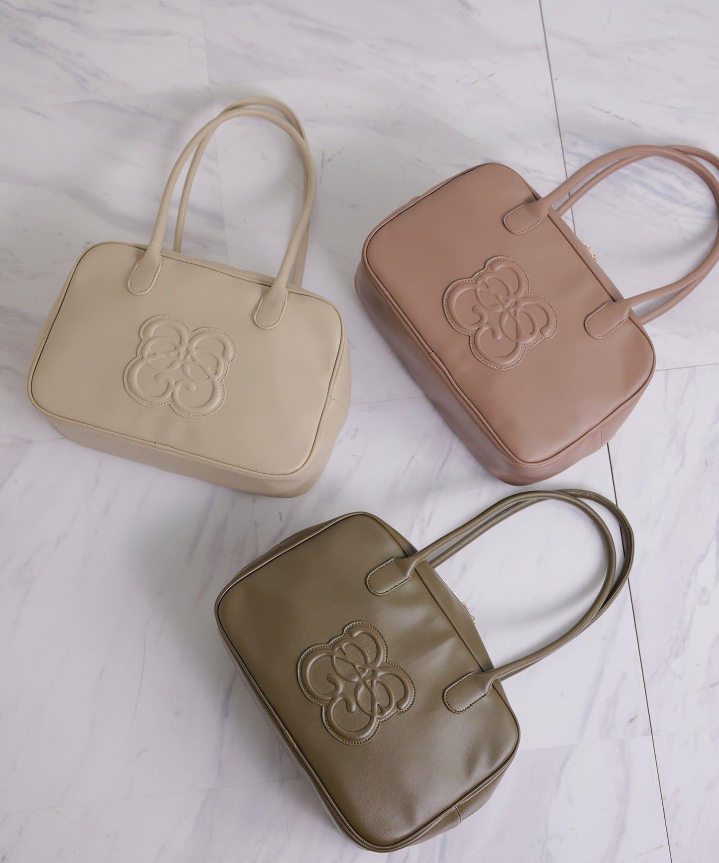 Carry-on 壓紋Logo 包