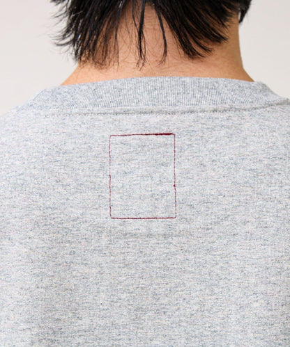 BOY刺繡 內側漸變 單點設計 短袖T恤
