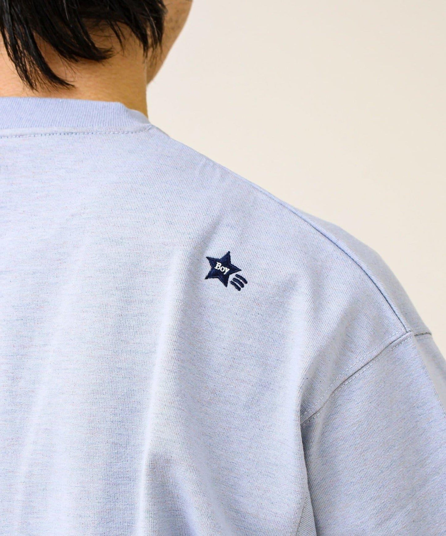 BOY刺繡 內側漸變 單點設計 短袖T恤