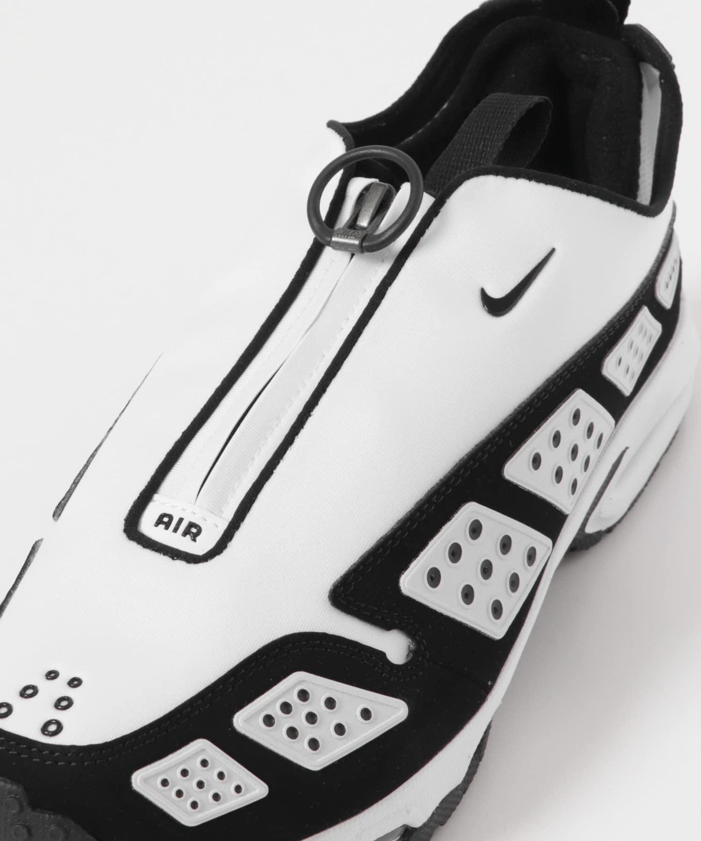 NIKE エア マックス SNDR