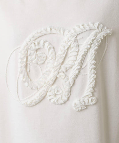 BA刺繡設計休閒上衣