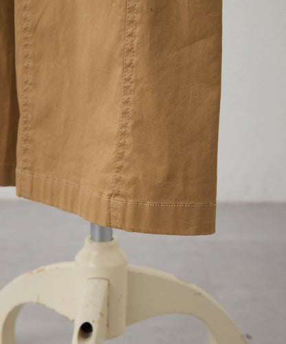 修飾腿部 寬鬆闊腿 拼接 後腰鬆緊設計 褲子