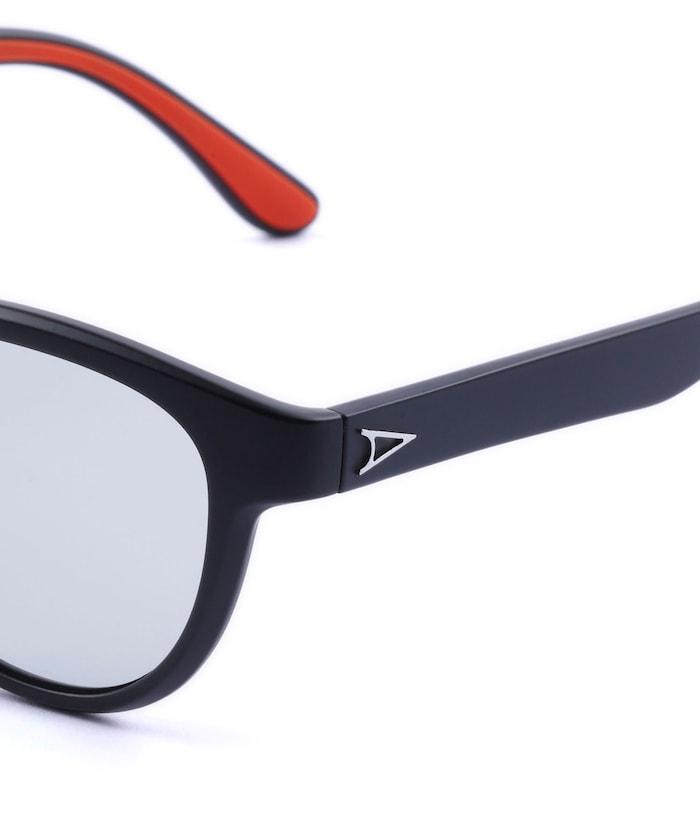 調光功能 ELIOT Photochromic 調光鏡片